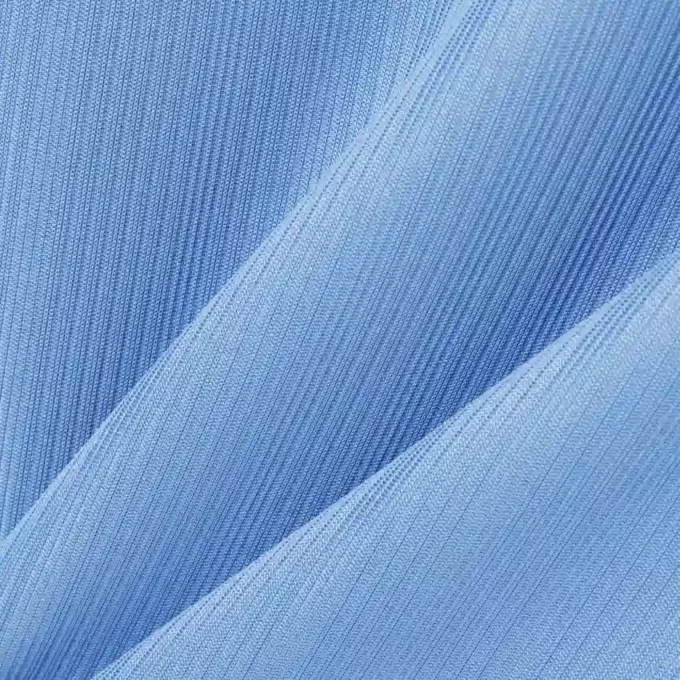 Bluza z dekoltem w łódkę, wyprodukowana we Francji Bluza z dekoltem w łódkę, wyprodukowana we Francji