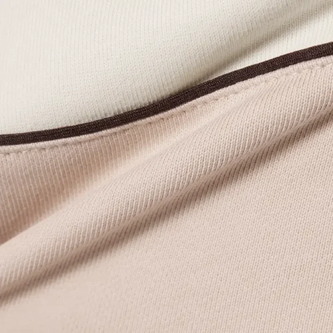 Bluza z kapturem i zamkiem w stylu colorblock