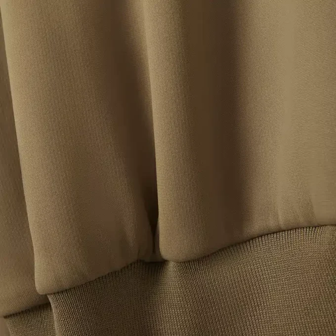 Bluza z naszywką na kołnierzu w stylu Runway Polo