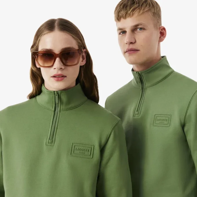 Bluza z wysokim kołnierzem i zamkiem błyskawicznym Bluza z wysokim kołnierzem i zamkiem błyskawicznym