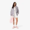 Damską oversize’ową pikowaną wełnianą koszulę Damską oversize’ową pikowaną wełnianą koszulę