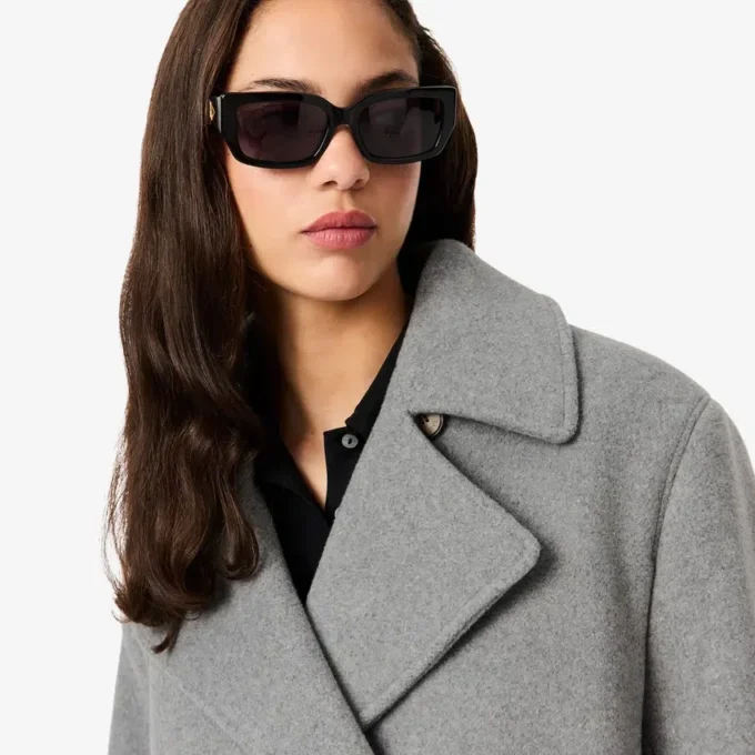 Damska krótka oversize’owa kurtka typu pea coat z mieszanki wełny The Blend Damska krótka oversize’owa kurtka typu pea coat z mieszanki wełny The Blend