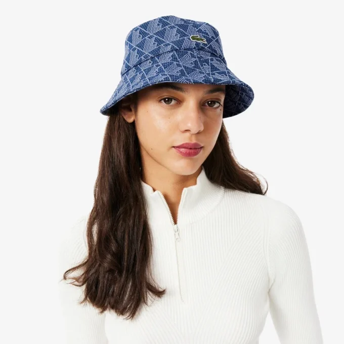Damski kapelusz typu bucket z monogramem Damski kapelusz typu bucket z monogramem