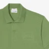 Klasyczny krój z wytłoczonym logo na koszulce Polo