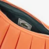 Średniej wielkości skórzana torba Lenglen z kolekcji Runway Średniej wielkości skórzana torba Lenglen z kolekcji Runway