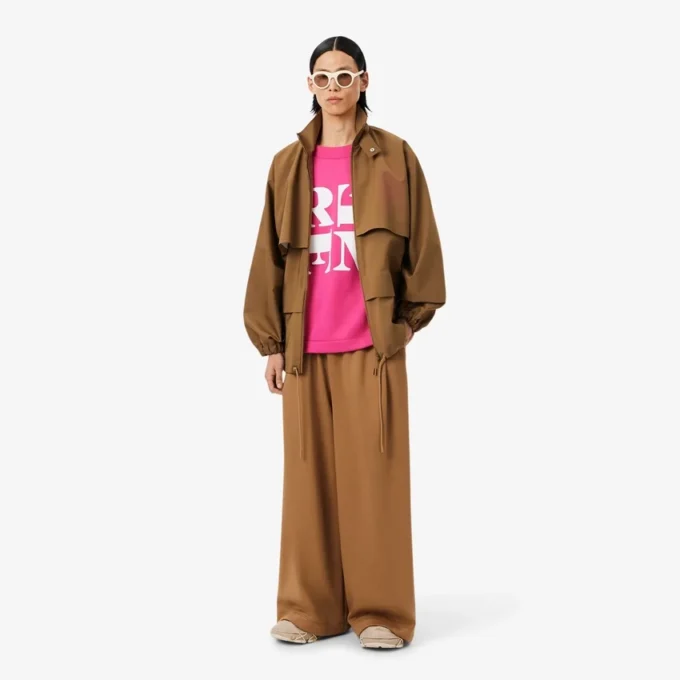 Satynowy T-shirt z nadrukiem z kolekcji Runway Satynowy T-shirt z nadrukiem z kolekcji Runway