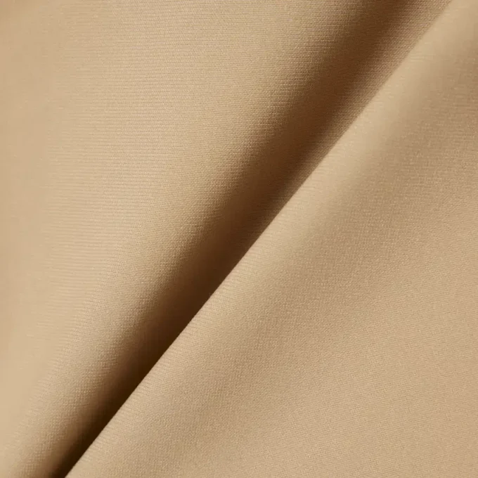 Spodnie chino slim fit z elastycznego materiału Spodnie chino slim fit z elastycznego materiału