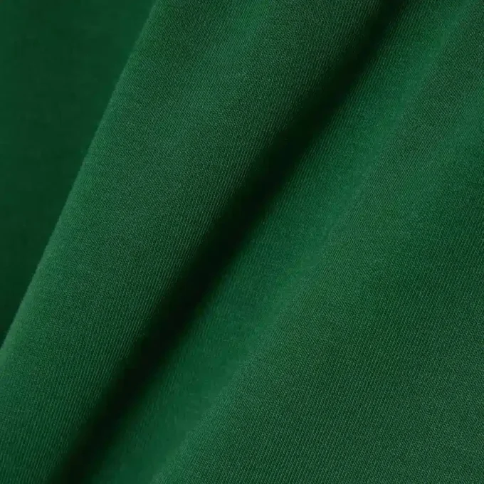 Sportowe spodnie dresowe z elastycznego materiału Sportowe spodnie dresowe z elastycznego materiału