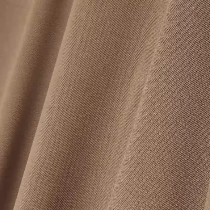Sukienka maxi z jedwabnym kołnierzem polo z kolekcji Runway