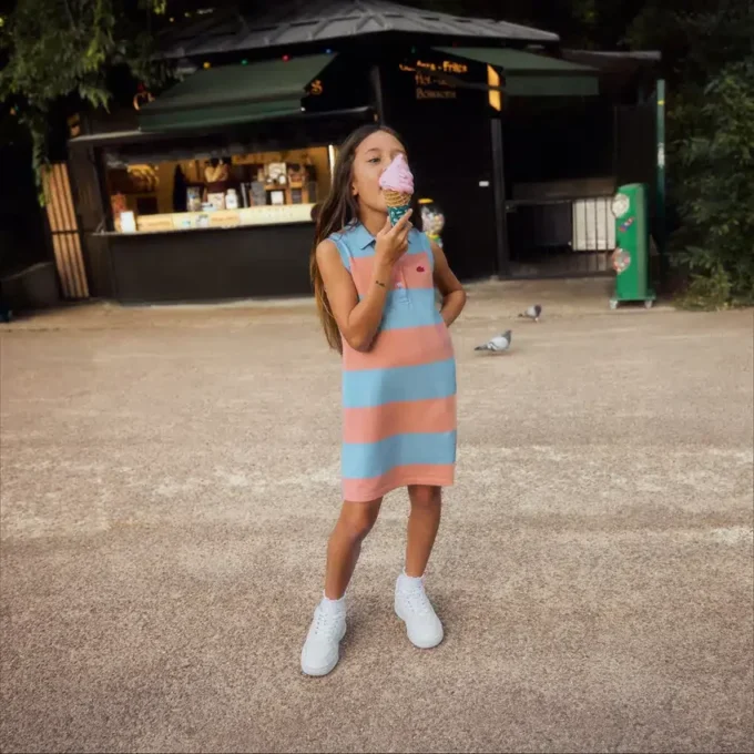 Sukienka polo bez rękawów w paski z dzianiny Petit Piqué Sukienka polo bez rękawów w paski z dzianiny Petit Piqué