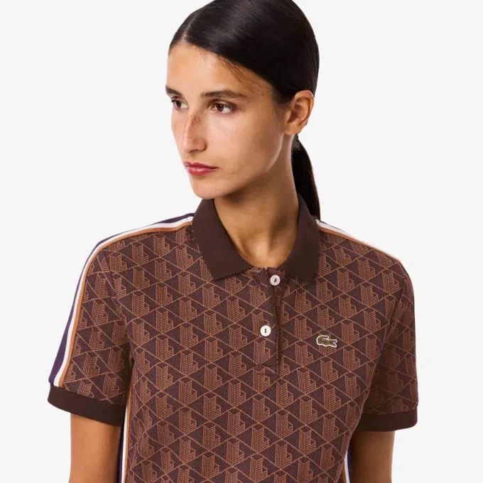 Sukienka polo damska o kroju slim fit z monogramem