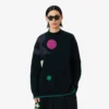 Sweter z graficznym wzorem w stylu z wybiegu