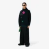Sweter z graficznym wzorem w stylu z wybiegu