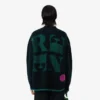 Sweter z graficznym wzorem w stylu z wybiegu