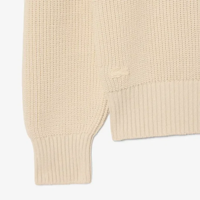 Sweter z kołnierzem koszulki Polo z prążkowanym wykończeniem w kolorze perłowym