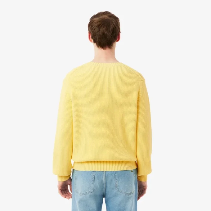 Sweter z naszywką z dzianiny ściągaczowej w kolorze perłowym