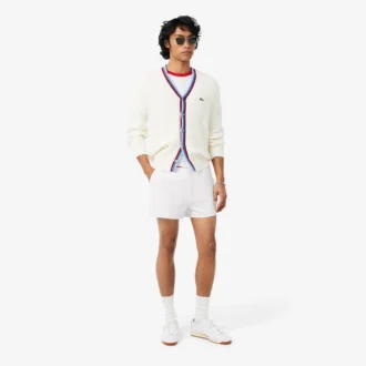 Szorty z podwójnej tkaniny o regularnym kroju z kontrastowymi wykończeniami