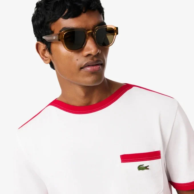 T-shirt z grubej bawełny z detalem w postaci kieszeni T-shirt z grubej bawełny z detalem w postaci kieszeni