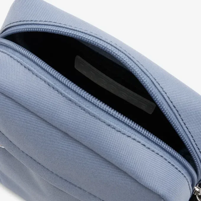 Torba typu satchel z motywem krokodyla w orientacji poziomej Torba typu satchel z motywem krokodyla w orientacji poziomej